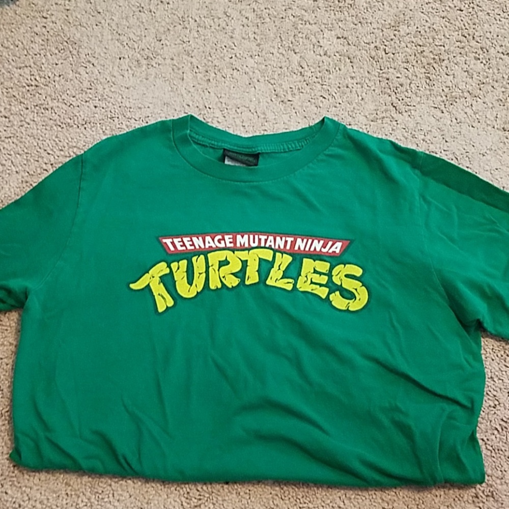 TMNT shirt size S